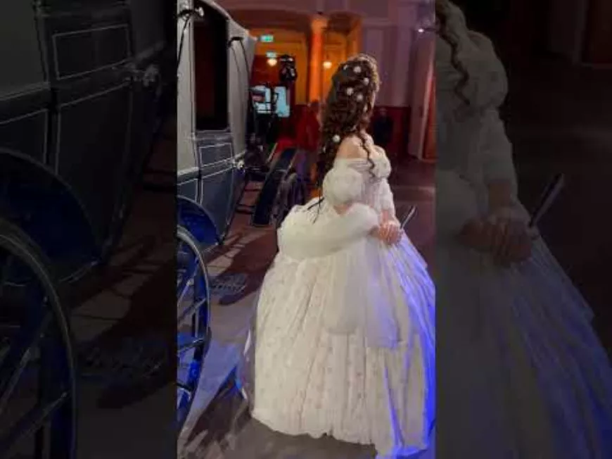 Sisin kívül alig van olyan női történelmi személyiség, aki körül ennyire sok mítosz kering. Sisi Madame Tussauds panoptikumában