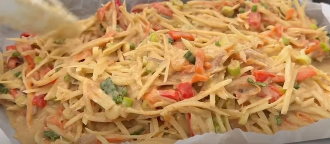 pizza tészta zöldség étel sütés liszt teljes kiörlésű