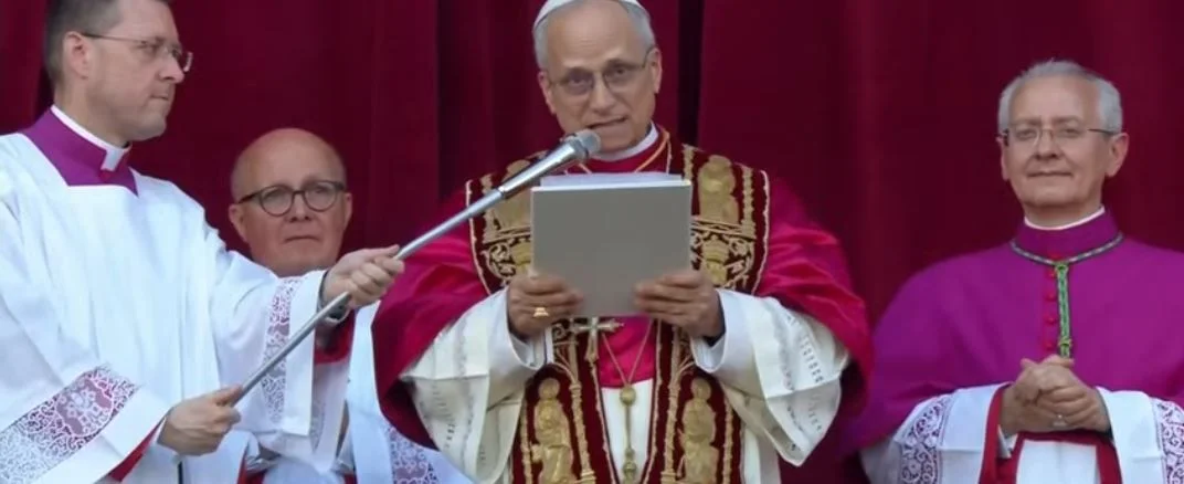 XIV. Leo új pápa