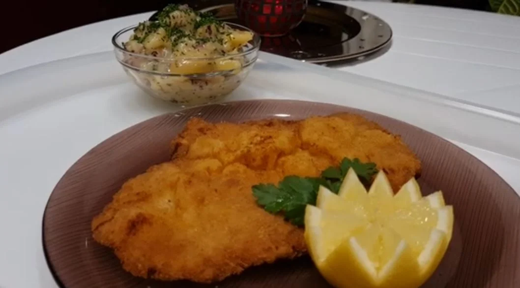 becsi szelet burgonya salátával