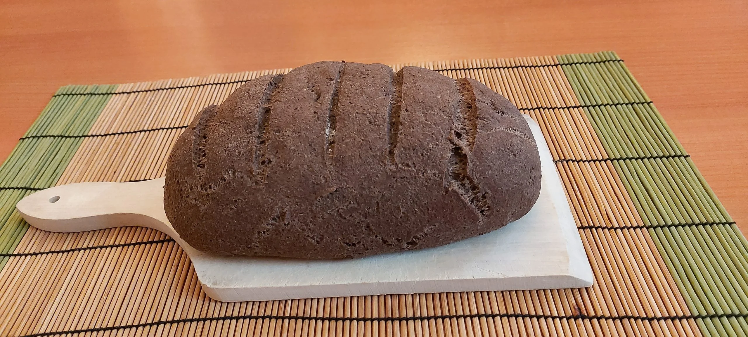 lenmaglisztes kenyér