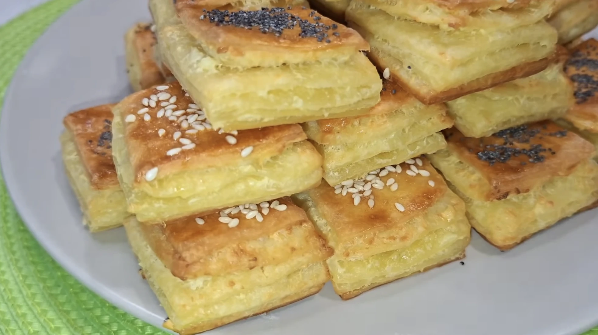 kelt túrós pogácsa